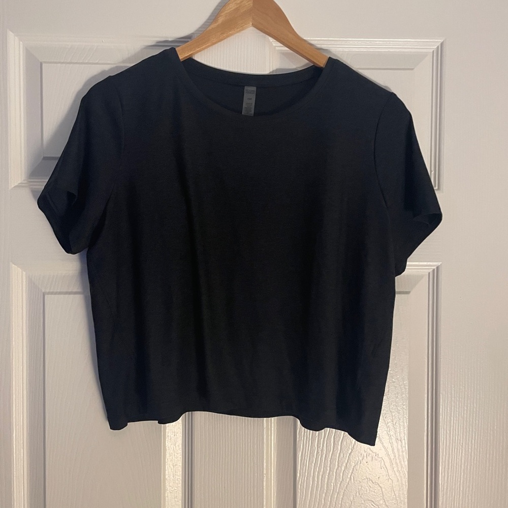 Black Yoga Top